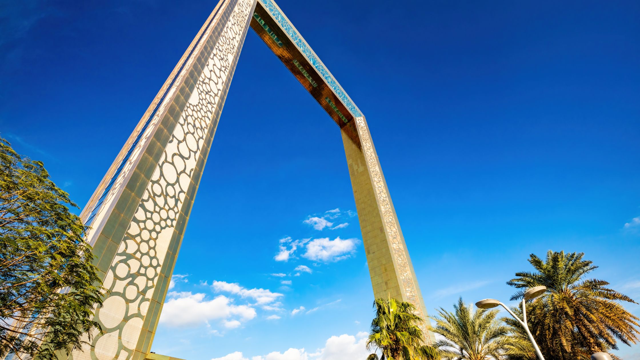 Dubai’s Top Attractions: What Not to Miss for Indian Travelers